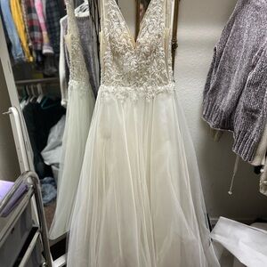 wedding dress